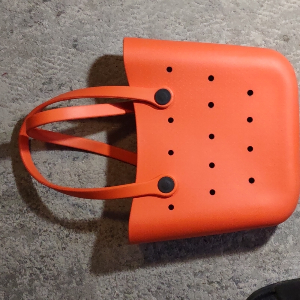 Nwot Asge coral waterproof tote